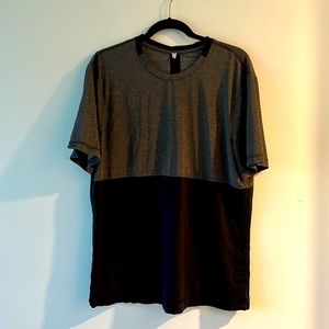 Lululemon color blocked tee